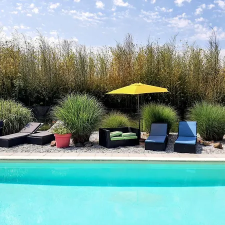 Prune D'ente - 2 - Parking - Piscine Chauffee- Terrasse - Climatisation