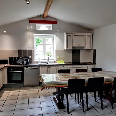 Prune D'ente - 2 - Parking - Piscine Chauffee- Terrasse - Climatisation بيت للعطل *