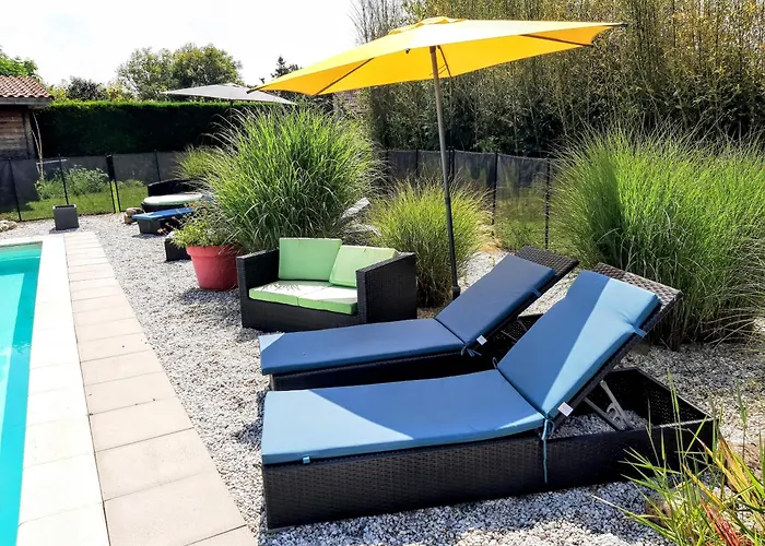 בית נופש Prune D'ente - 2 - Parking - Piscine Chauffee- Terrasse - Climatisation *